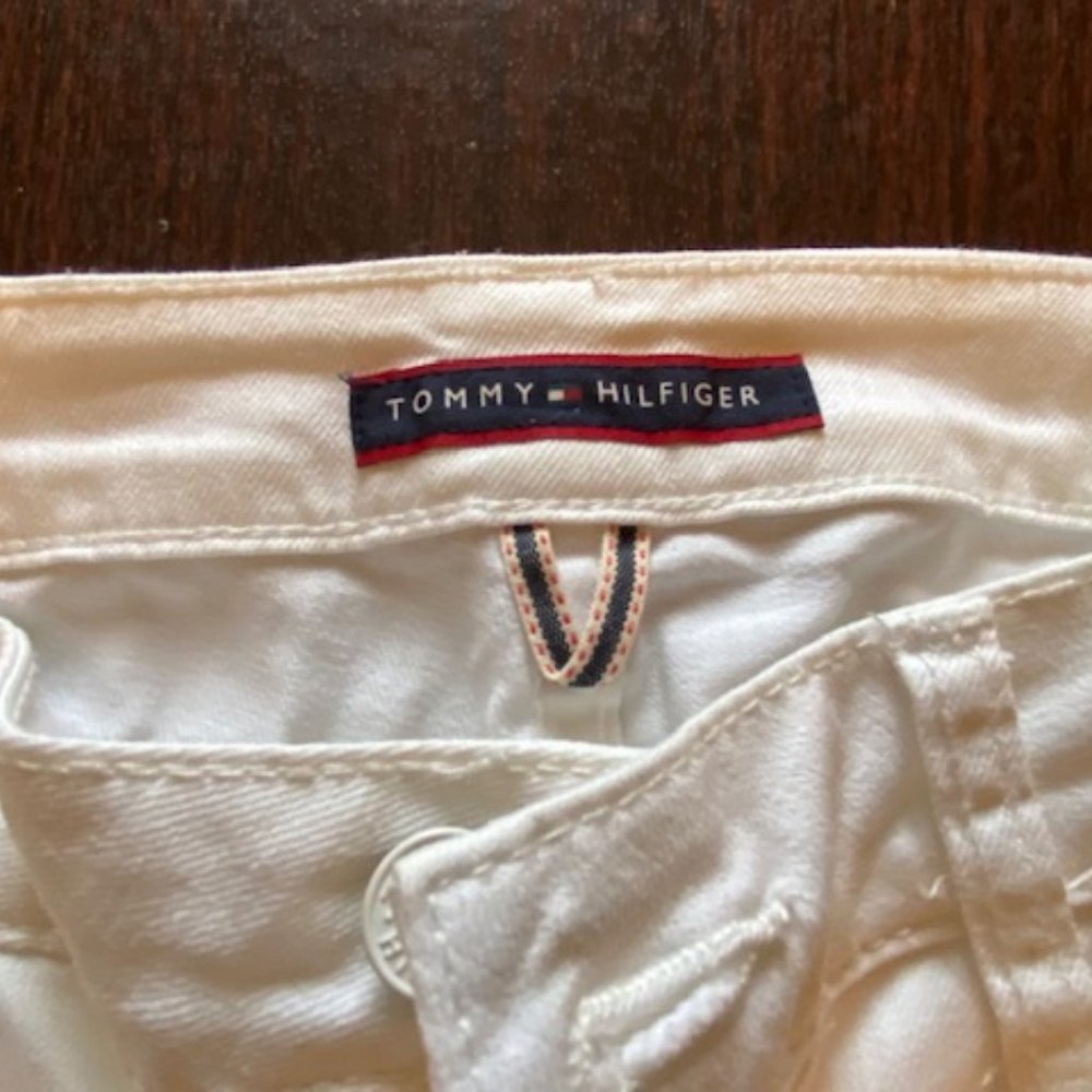 Tommy Hilfiger women stretch white jeans size 4